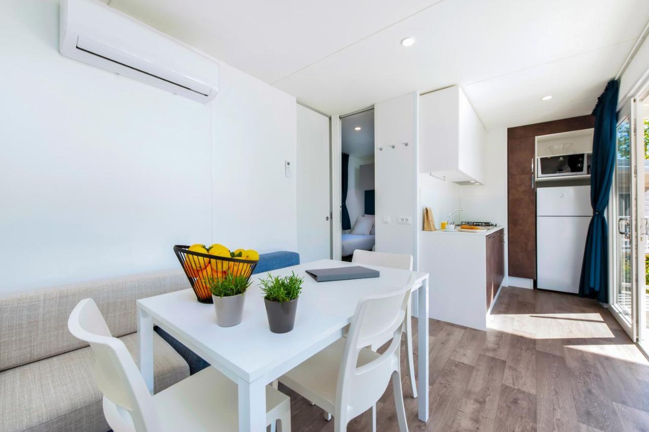 Maistra Camping Polari Mobile Homes Rovinj Buitenkant foto