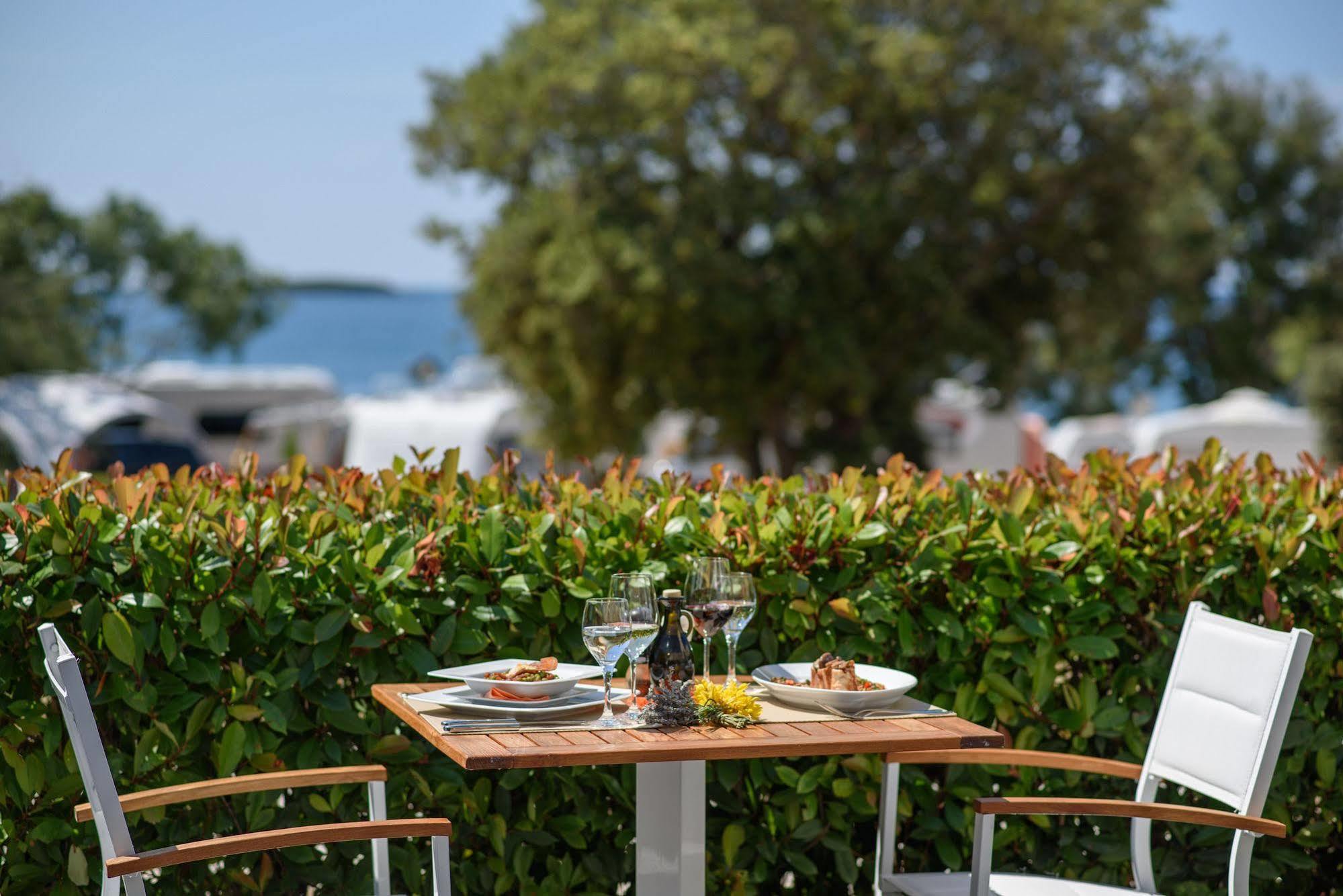 Maistra Camping Polari Mobile Homes Rovinj Buitenkant foto